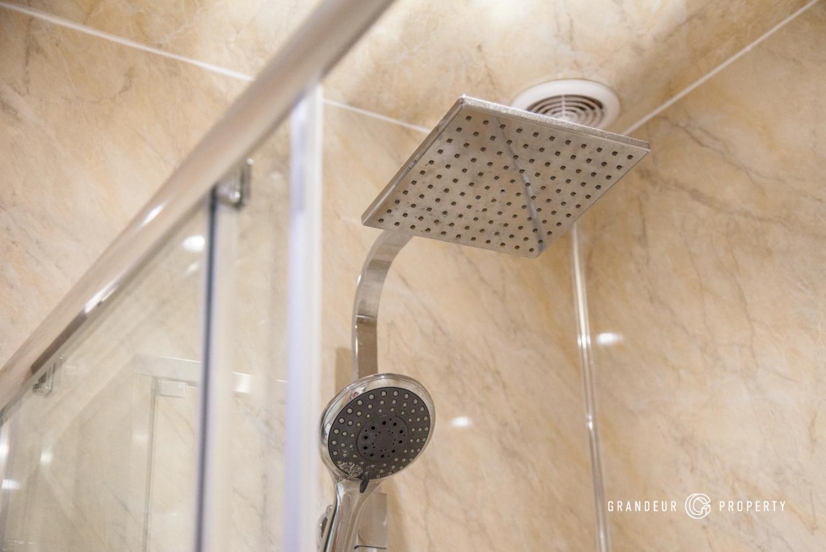 Treetop Suite By Grandeur Property ボーンマス エクステリア 写真